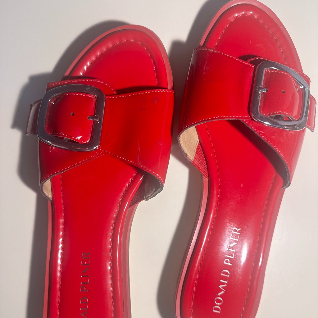 Donald Pliner Sandals Women 9m Red Patent Leather White Sole Slides Buckle Euc